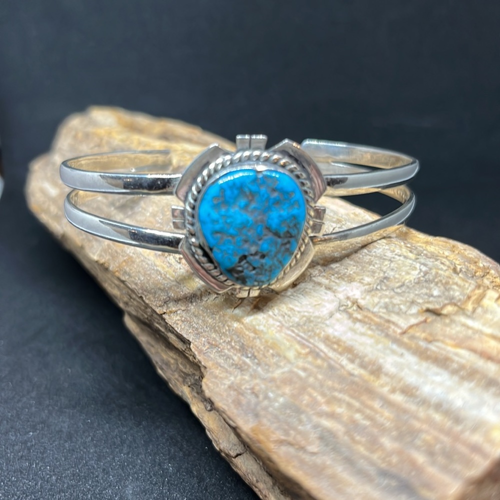 Kingman Turquoise and sterling silver cuff